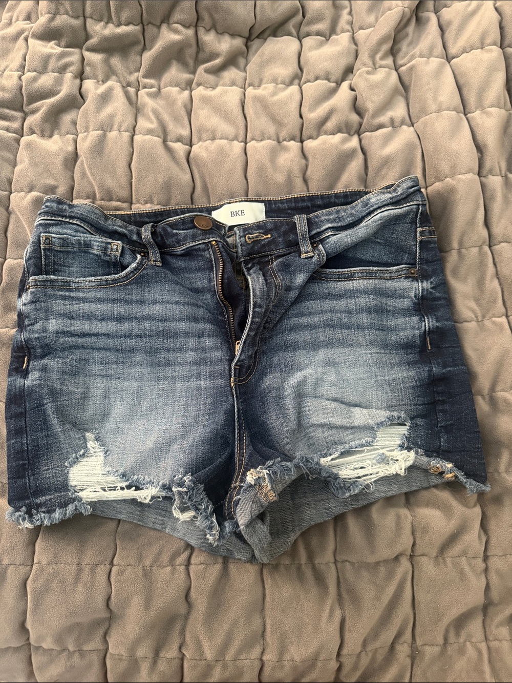 BKE Women’s Distressed Jean Shorts in Dark Blue Wash